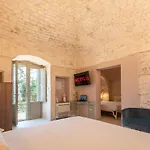 Ada-trulli Puglia 3*