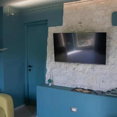 Ada-trulli Puglia Resort 3*